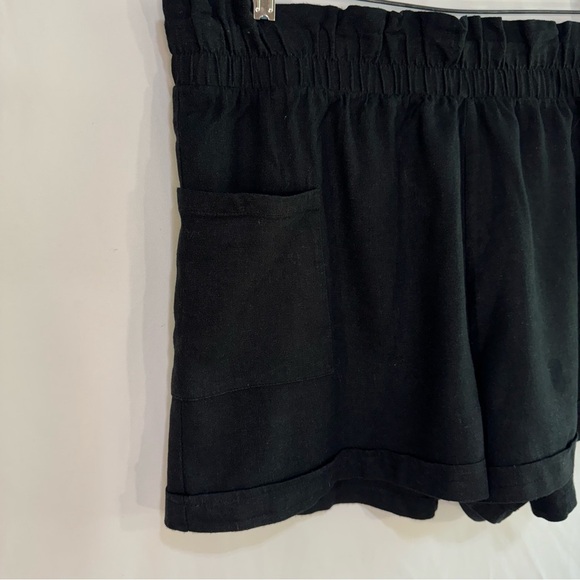 Forever 21 Black Paperbag Shorts - Picture 2 of 6